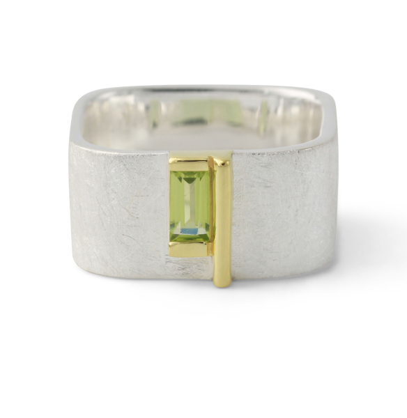 Silberring mit 6x3mm Peridot, 18ct vergoldet