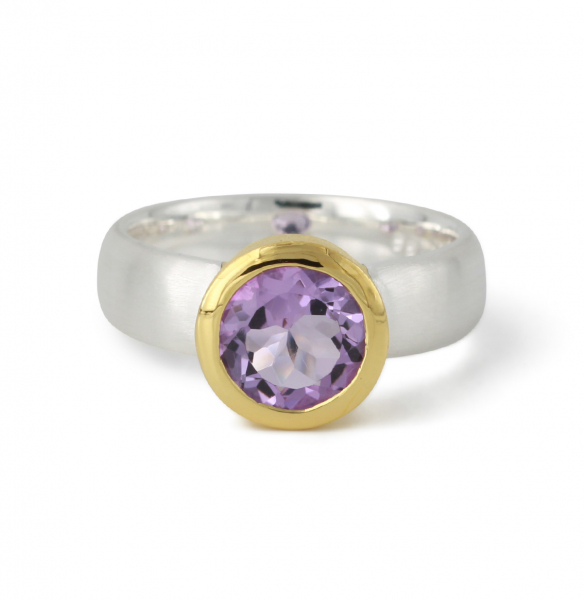 Silberring runde Fassung vergoldet Amethyst